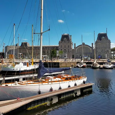 Awesome In With Wifi * אוסטנדה